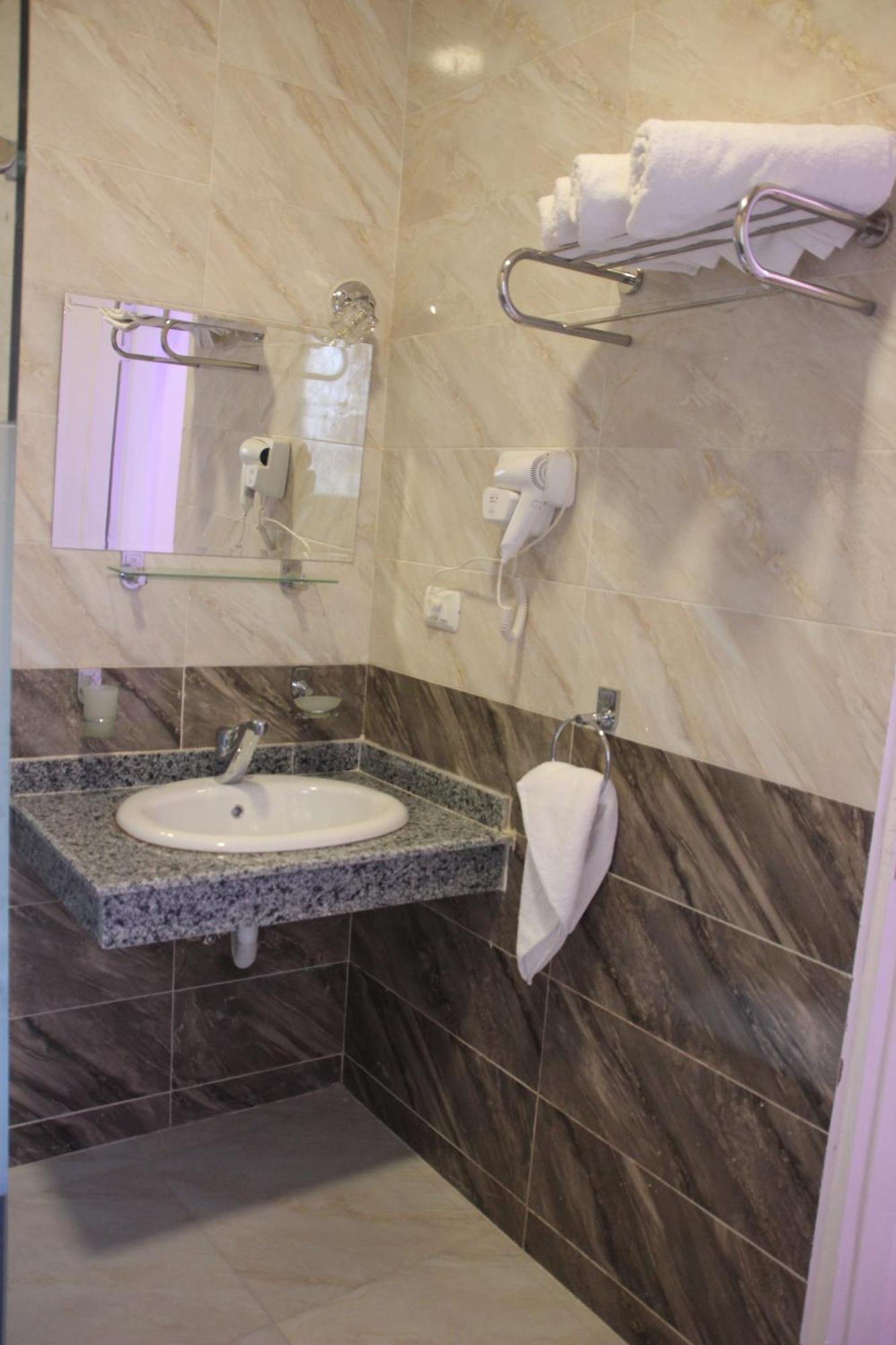 Farida Pyramids Boutique Hotel Kafret el-Gabal Екстериор снимка