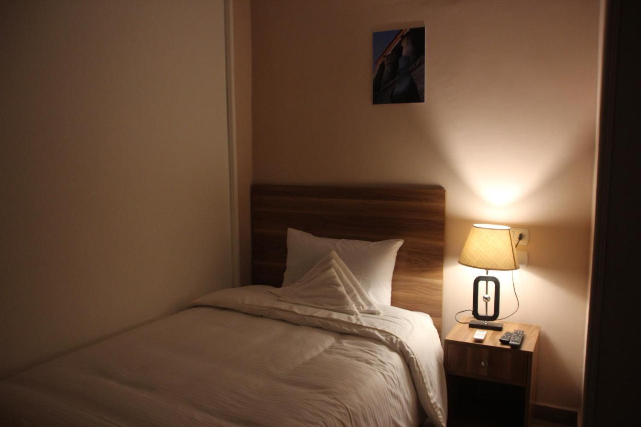 Farida Pyramids Boutique Hotel Kafret el-Gabal Екстериор снимка